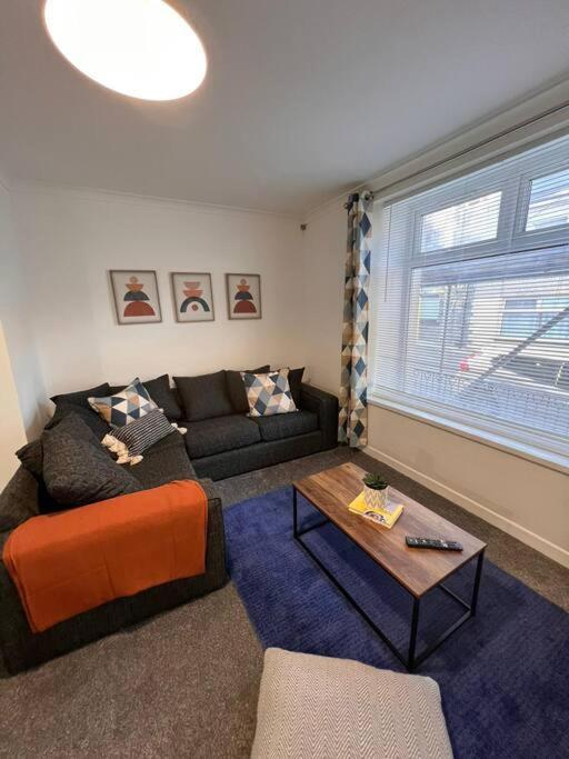 Bridge Place - Spacious Home With Plenty Of Beds! 머티르티드필 외부 사진
